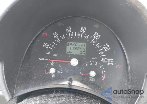 2004 Volkswagen New Beetle Gls 2.0L z USA, uszkodzony, nr VIN 3VWCK31CX4M417384